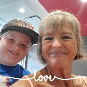 Meet your Posher, Sharon